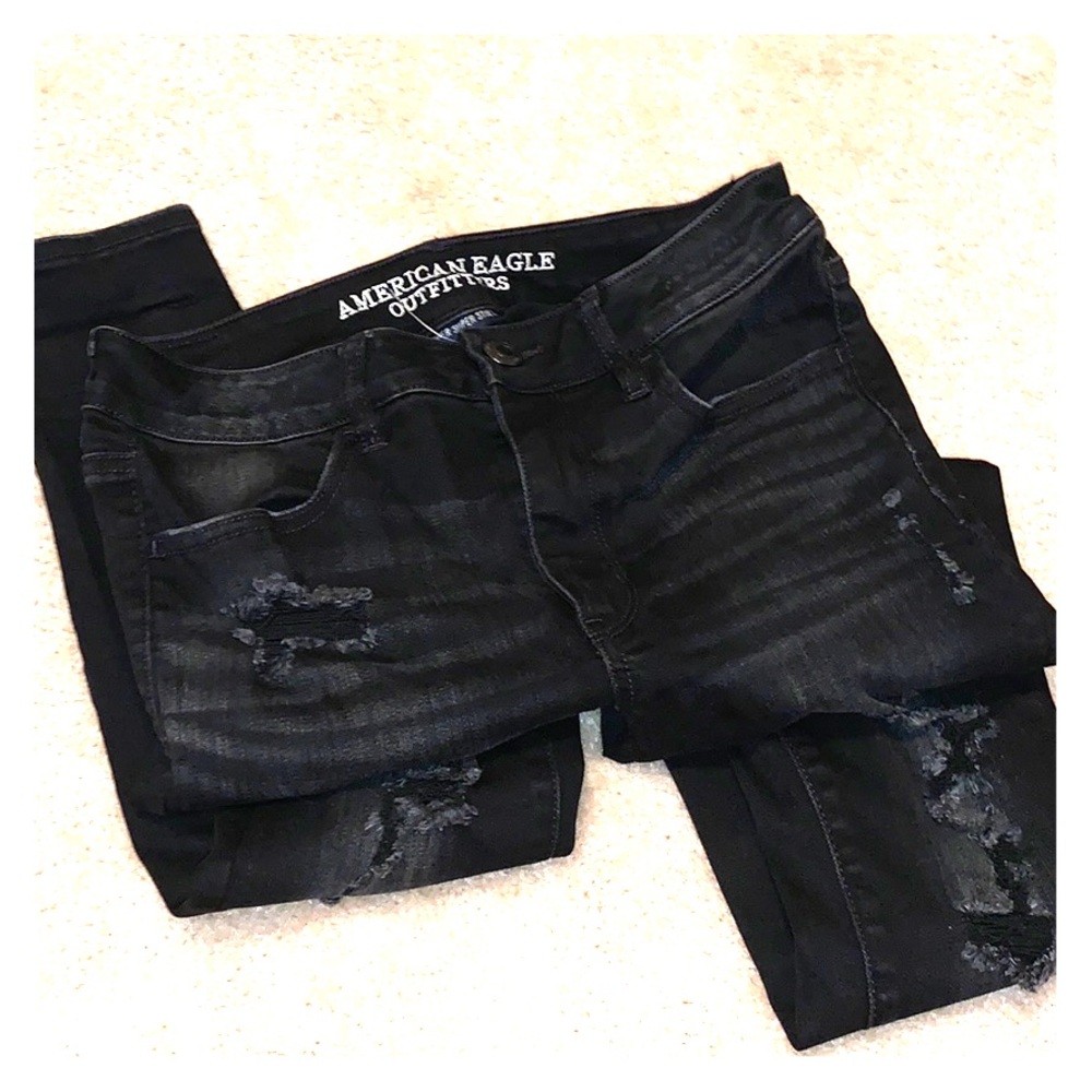 American Eagle hi-rise distressed jeggings